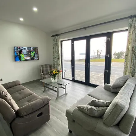 Tullybay Holiday Lodges Enniskillen Exterior photo